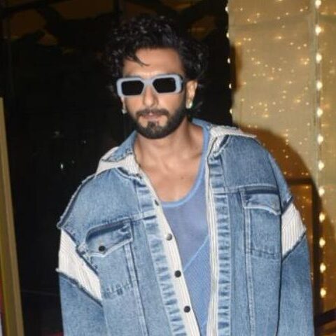 Ranveer Singh airport look 