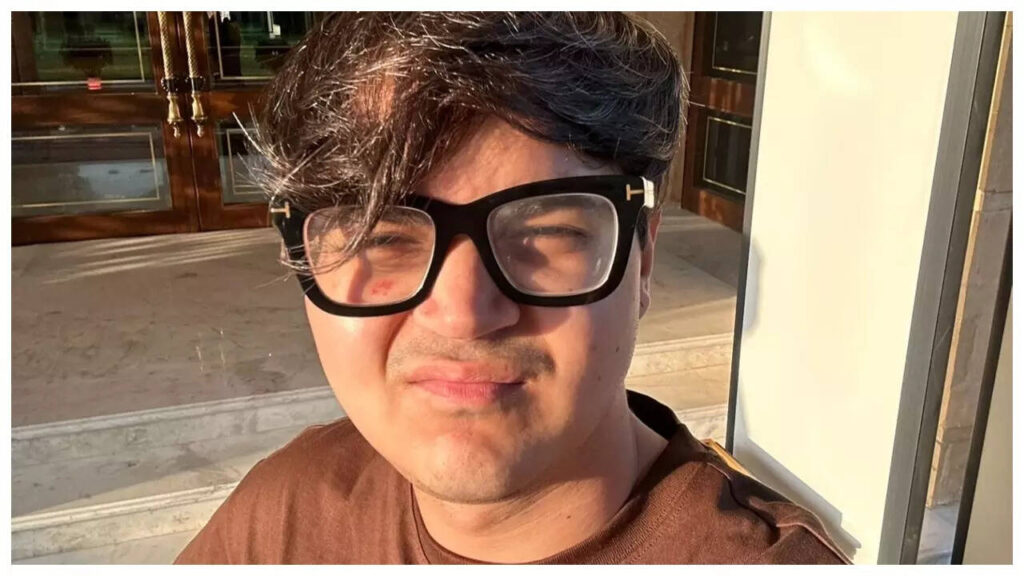 Sufi Motiwala Bollywood style