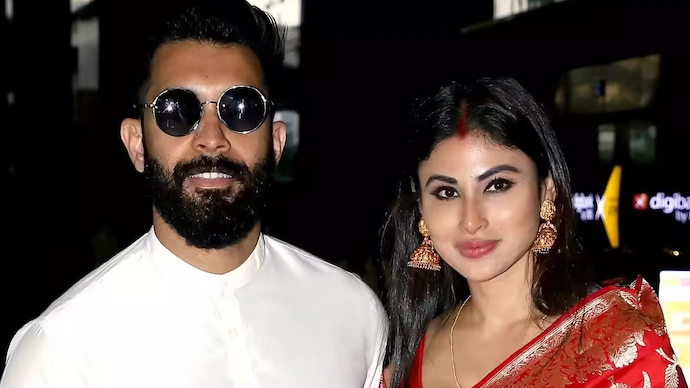 mouni roy